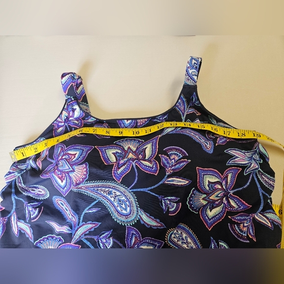 Lands'End-Top Women's 20W  Blue and Purple Floral Swim Tank - Picture 5 of 7